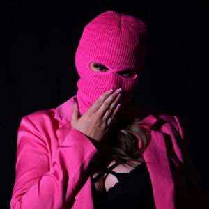 DOWNLOAD MP3: FRÖKEN SNUSK – UNGA & FRIA