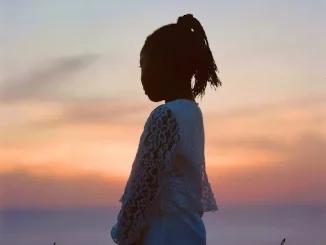 Tems-–-Me-U (music)