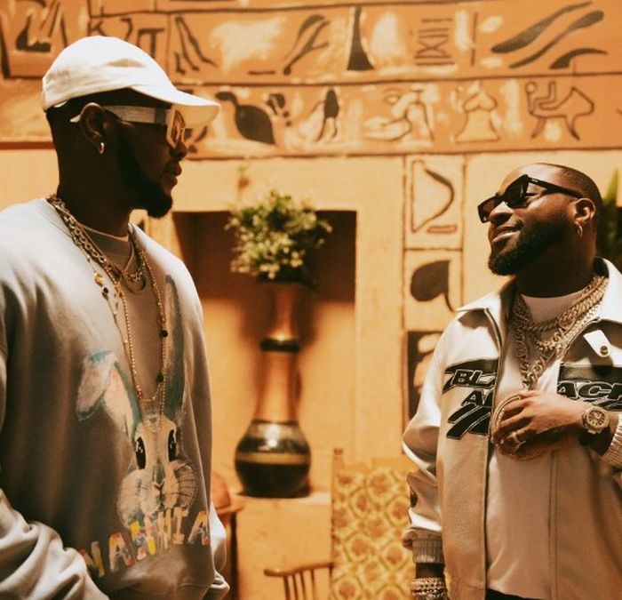 Kizz Daniel Ft. Davido – Twe Twe (VIDEO)